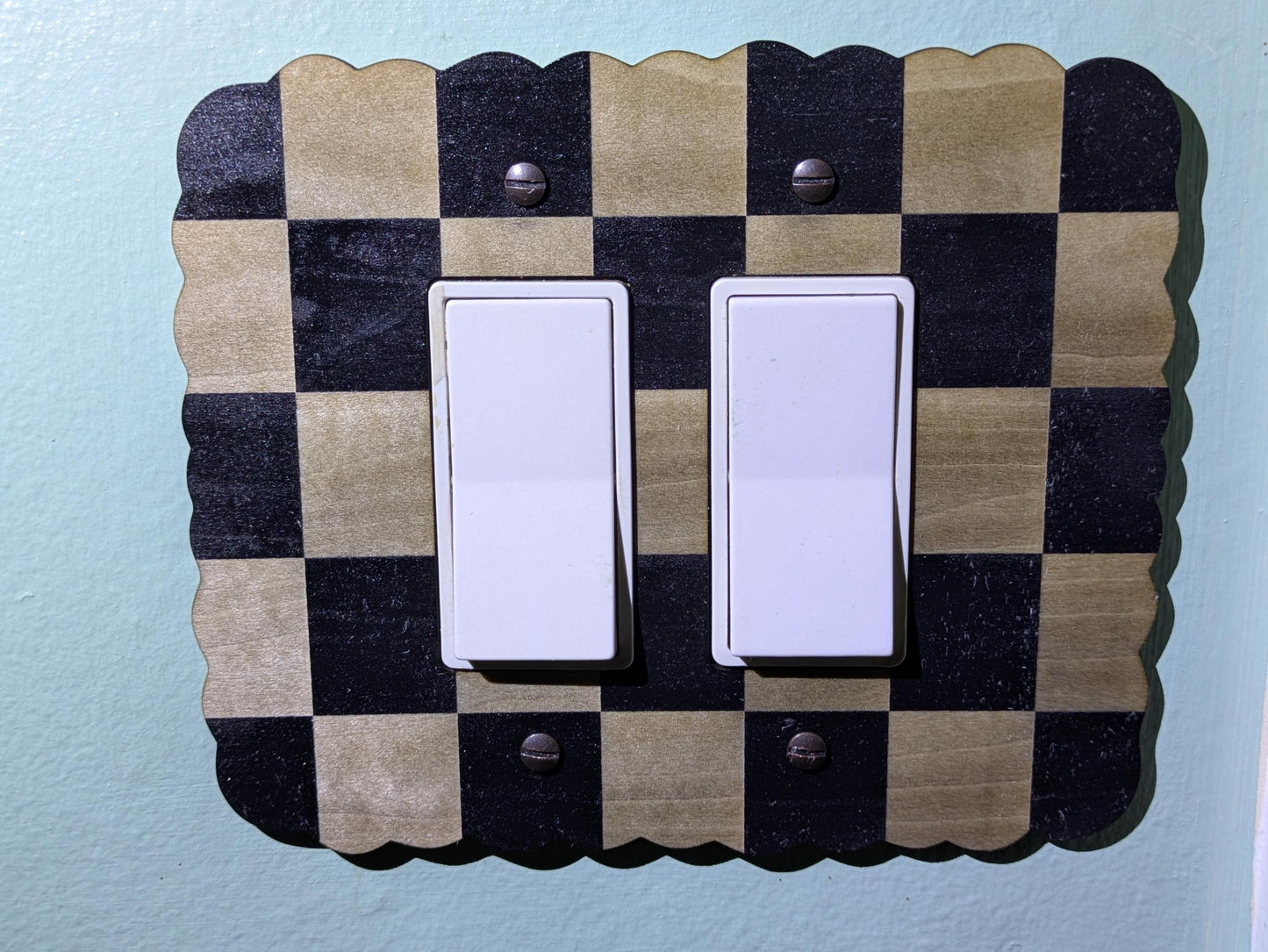 Checkerboard Light Switch Plate - Double Toggle Cover in Black & Wood - Scalloped Retro Wall Decor